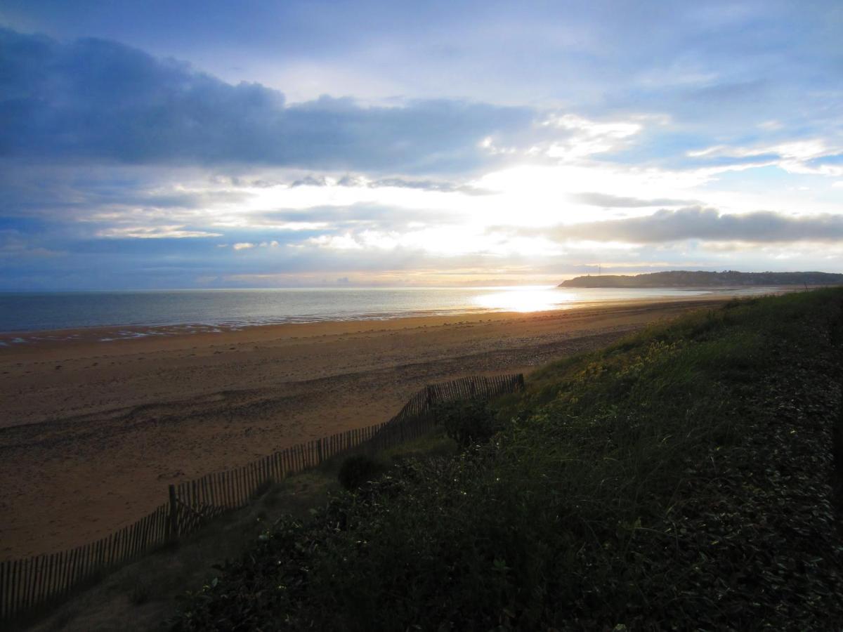 Location Barneville-Carteret à 100m de la plage Saint-Jean-de-la-Rivière Esterno foto